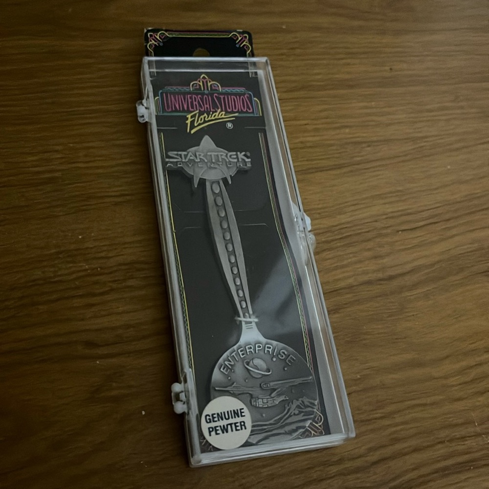 😄1988 pewter collectors spoon Star Trek
